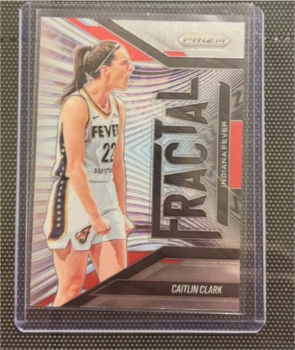 2025 Panini WNBA Prizm #4 Caitlin Clark — front