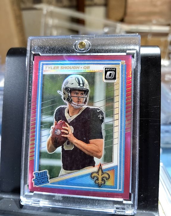 2025 Donruss Optic #223 Tyler Shough Rated Rookie Pink Prizm — front