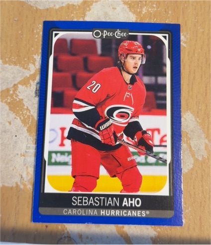 2021-22 O-Pee-Chee #12 Sebastian Aho — front