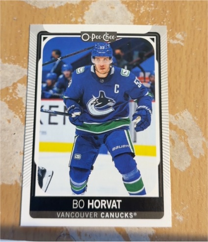 2021-22 O-Pee-Chee #467 Bo Horvat — front
