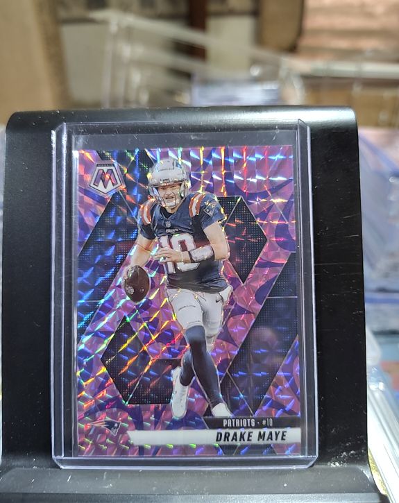 2025 Panini Mosaic #28 Drake Maye — front