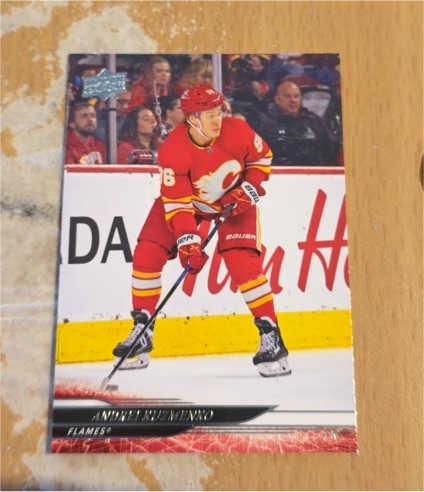 2024-25 Upper Deck Series 1 #29 Andrew Mangiapane — front
