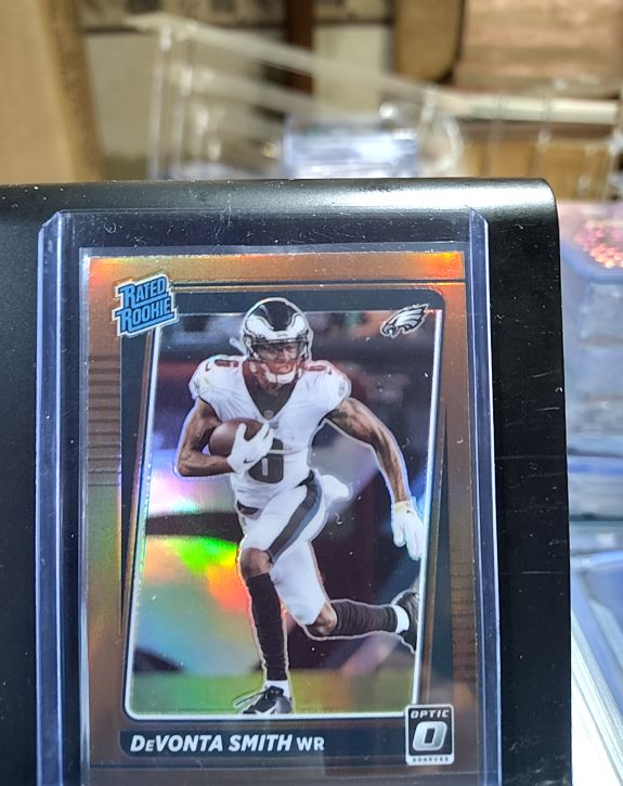 2021 Donruss Optic #205 DeVonta Smith Rated Rookie Bronze Prizm — front