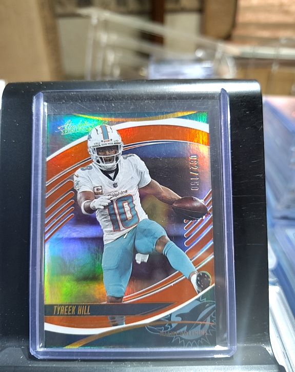 2025 Panini Absolute #9 Tyreek Hill — front