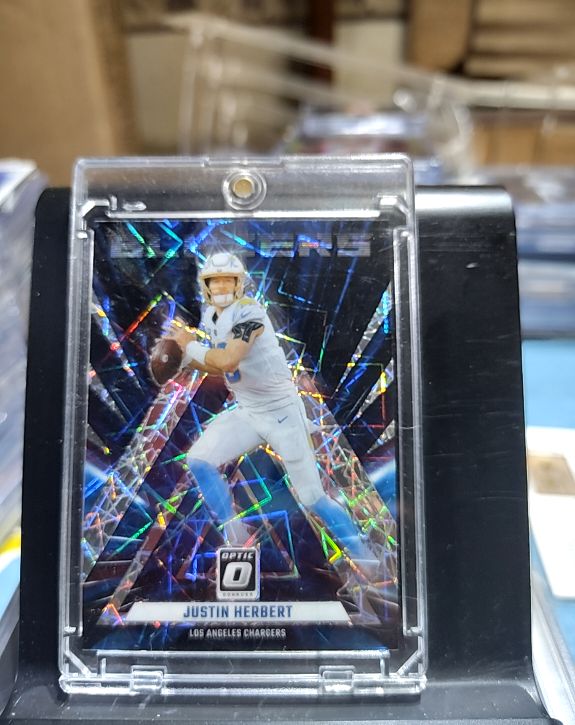2023 Panini Donruss Optic #3 Justin Herbert — front