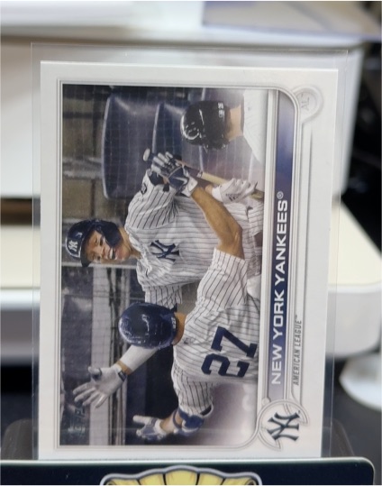 2022 Topps #121 Aaron Judge New York Yankees — front