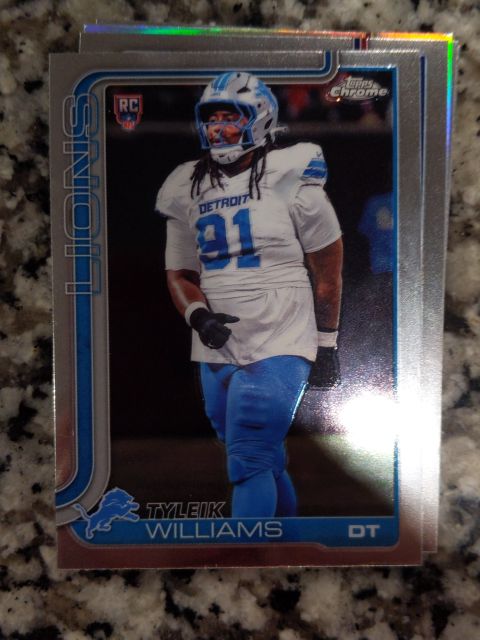 2025 Topps Chrome #364 Tyleik Williams — front