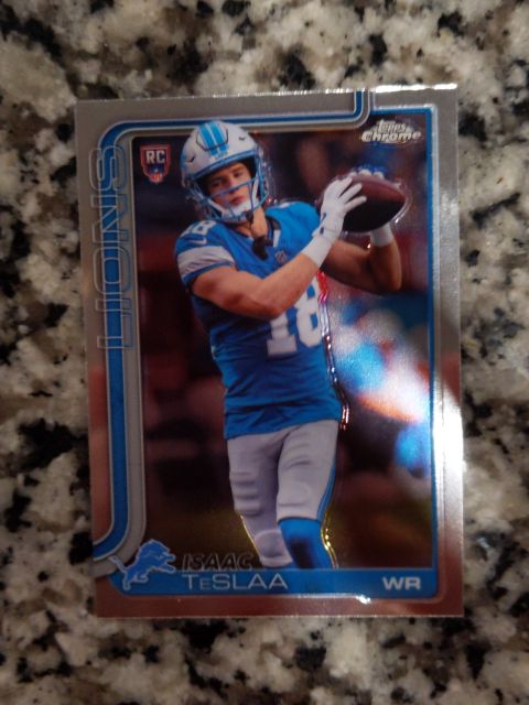 2025 Topps Chrome #320 Isaac Teslaa — front
