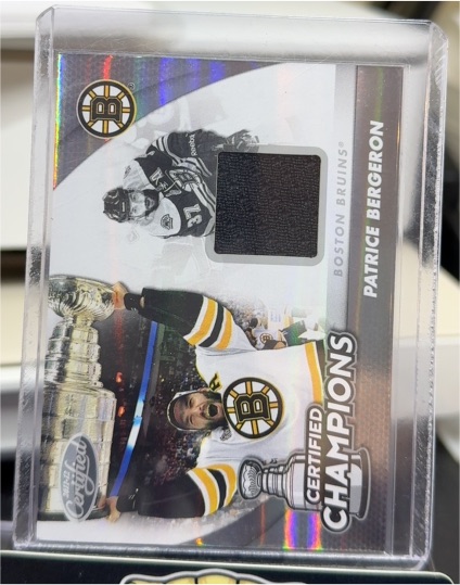 2010-11 Panini Certified #12 Patrice Bergeron Boston Bruins — front