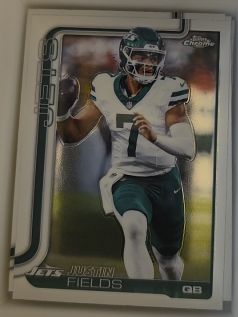 2025 Topps Chrome #237 Justin Fields — front