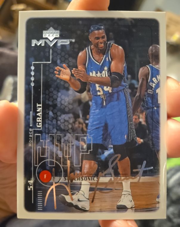 1999-00 Upper Deck MVP #114 Horace Grant — front
