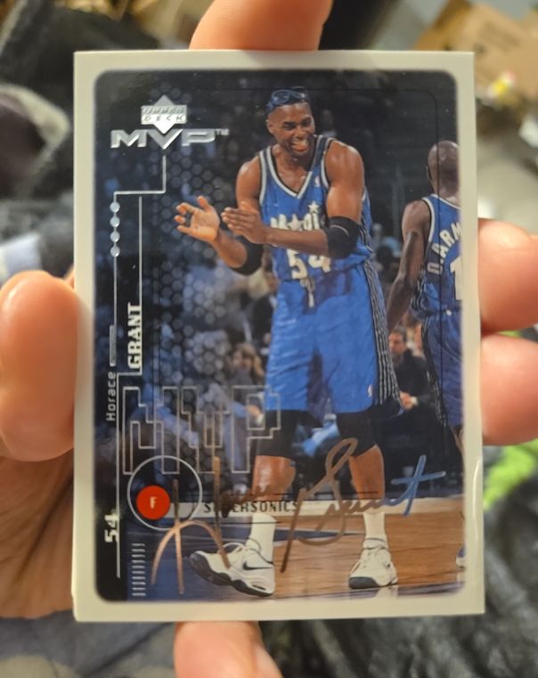 1999-00 Upper Deck MVP #114 Horace Grant — front