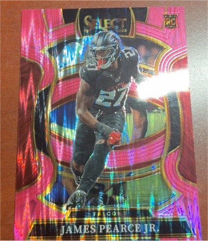 2025 Panini Select Concourse #48 James Pearce Jr. Pink Shock Prizm Rookie — front