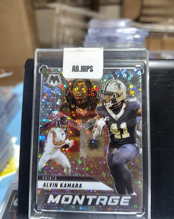 2025 Panini Mosaic #13 Alvin Kamara Montage — front