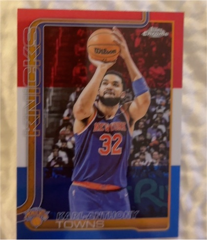 2025-26 Topps Chrome #179 Karl-Anthony Towns Red White & Blue Refractor — front