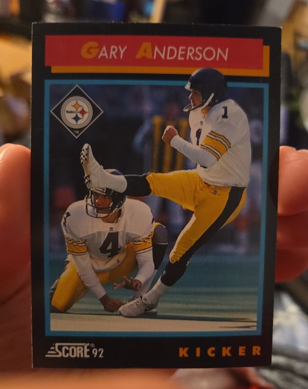 1992 Score #352 Gary Anderson — front