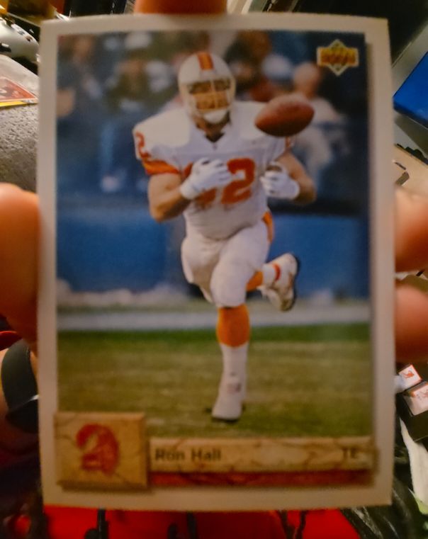 1992 Upper Deck #505 Ron Hall — front