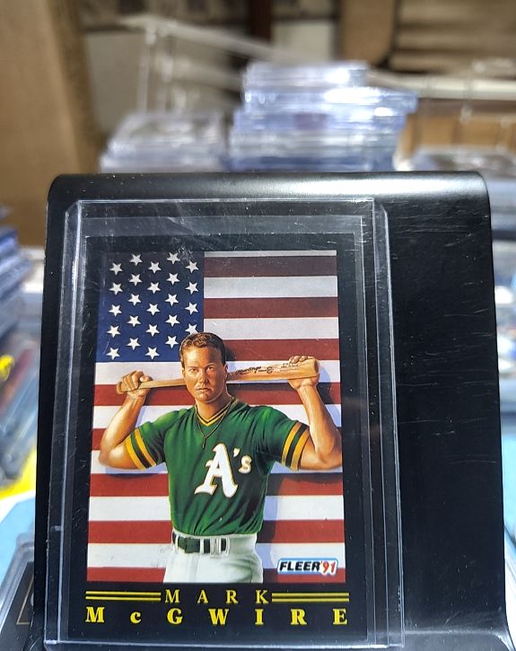 1991 Fleer Pro-Vision #4 Mark McGwire — front