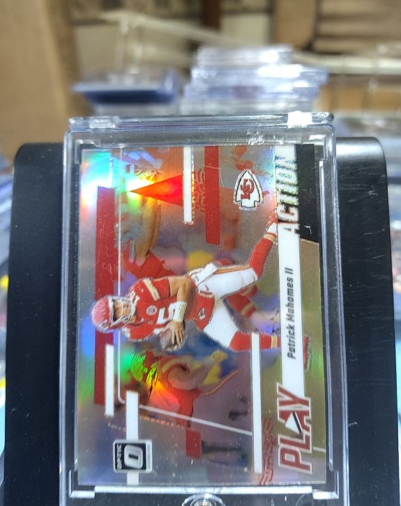 2023 Panini Donruss Optic #8 Patrick Mahomes II Play Action — front