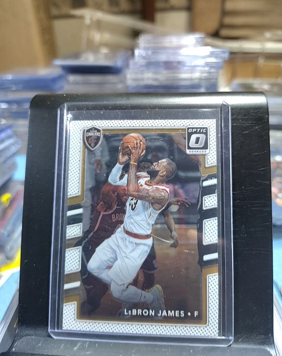 2017-18 Panini Donruss Optic #27 LeBron James — front