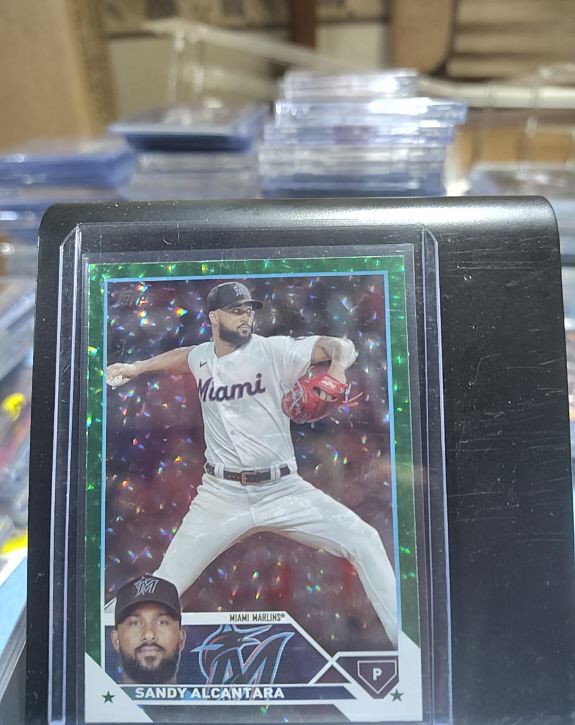 2023 Topps Series 1 #107 Sandy Alcantara — front
