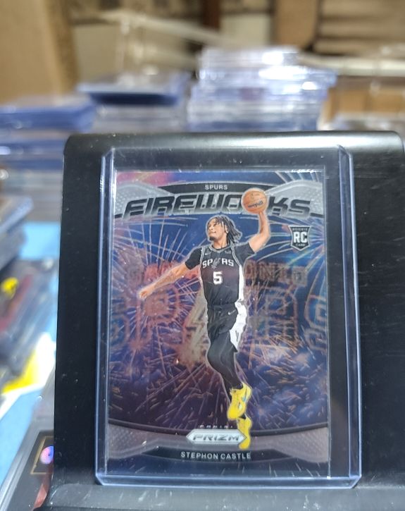 2024-25 Panini Prizm #13 Stephon Castle Fireworks — front