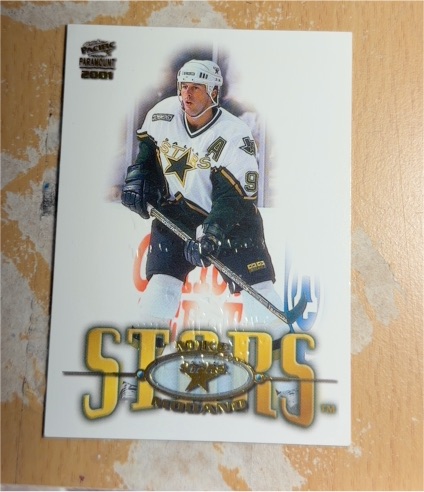 2000-01 Pacific Paramount #79 Mike Modano — front