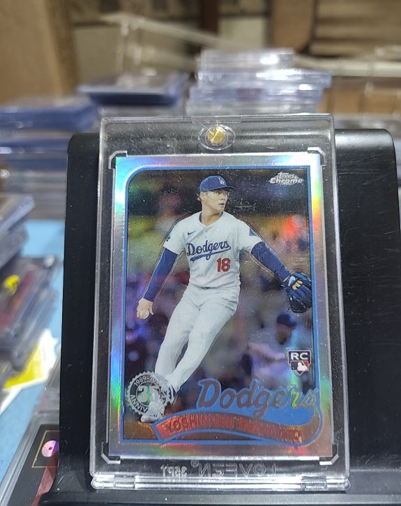 2024 Topps Chrome Update #89CU-5 Yoshinobu Yamamoto — front
