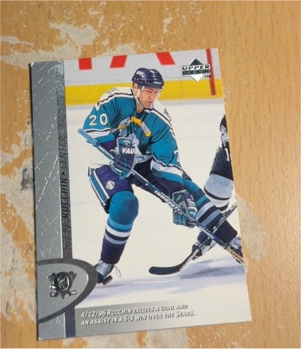 1996-97 Upper Deck Collector's Choice MVP #UD10 Paul Kariya — front