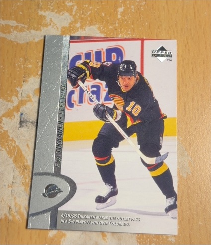 1996-97 Upper Deck #352 Esa Tikkanen — front