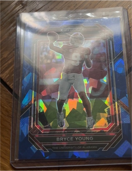 2023 Panini Prizm Draft Picks #101 Bryce Young Red Cracked Ice Rookie — front