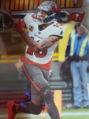 2024 Panini Donruss #26 Mike Evans Dominators — front