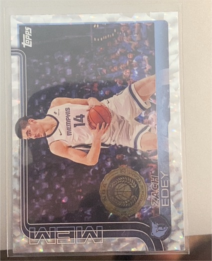 2025-26 Topps #186 Zach Edey — front