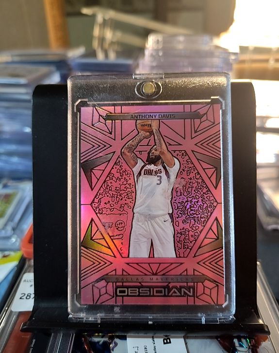 2024-25 Panini Obsidian #5 Anthony Davis — front