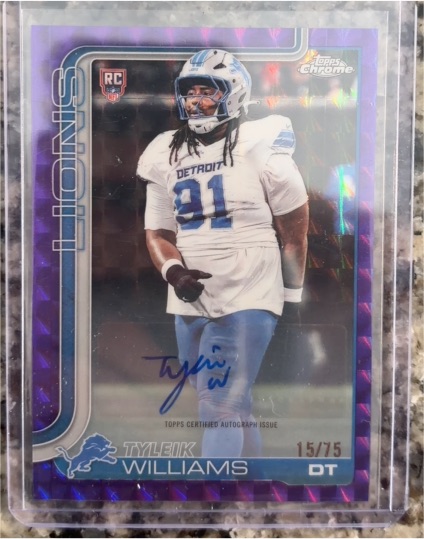 2025 Topps Chrome #364 Tyleik Williams — front
