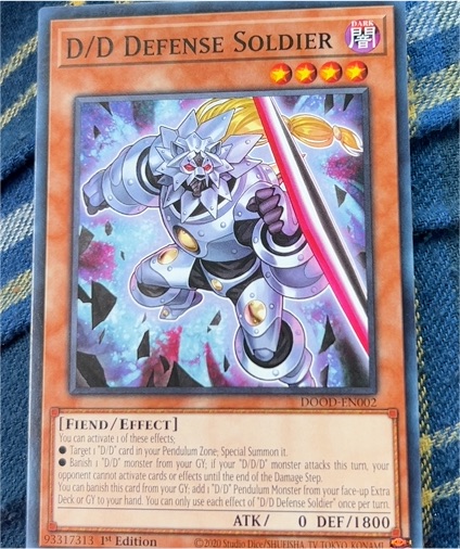 2020 Yu-Gi-Oh! DOOD-EN002 D/D Defense Soldier — front