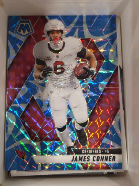 2025 Panini Mosaic #227 James Conner — front
