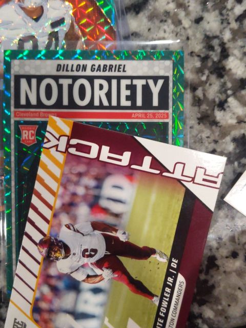 2025 Panini Mosaic Notoriety #19 Dillon Gabriel — front
