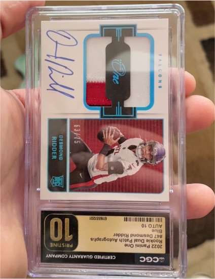 2022 Panini One Football Desmond Ridder Rookie Patch Auto #AUTO 10 — front