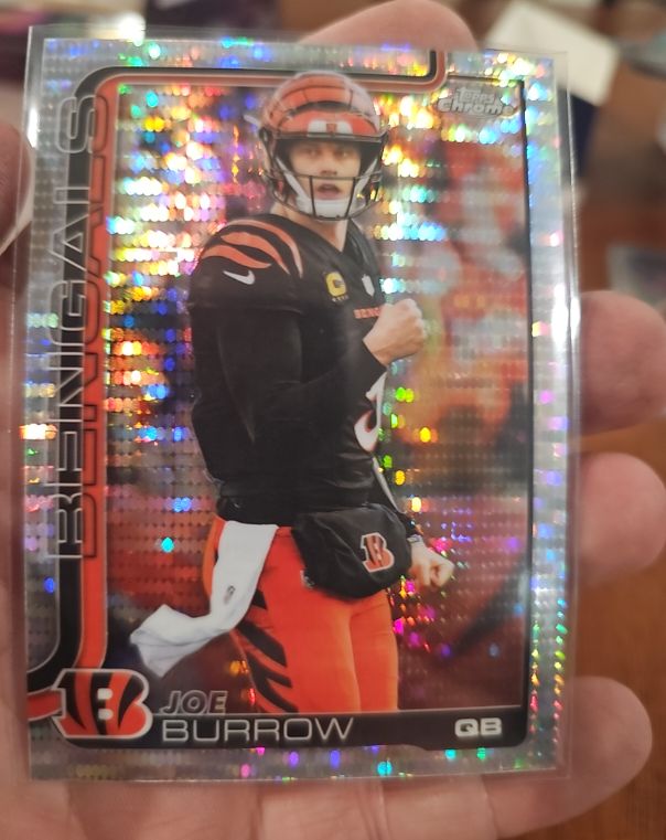 2025 Topps Chrome #61 Joe Burrow — front