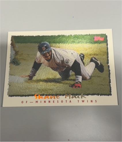 1995 Topps #8 Shane Mack — front