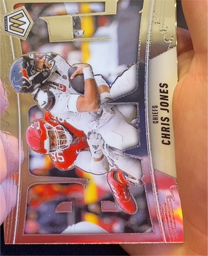 2025 Panini Mosaic #8 Chris Jones Bang! — front
