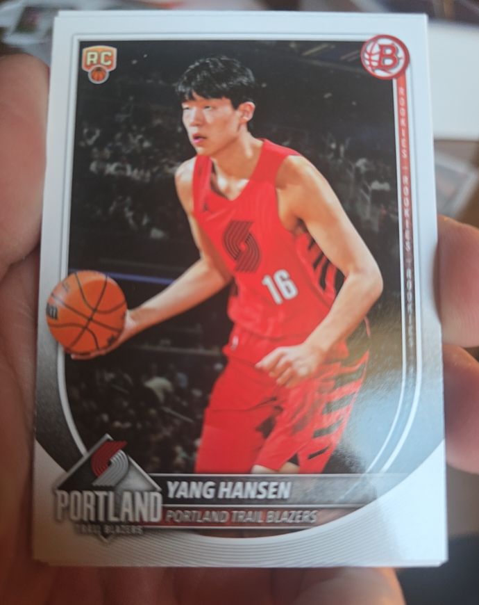 2025-26 Bowman Basketball #16 Yang Hansen — front