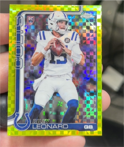 2025 Topps Chrome #318 Riley Leonard — front