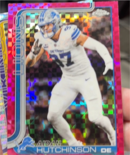 2025 Topps Chrome #104 Aidan Hutchinson — front
