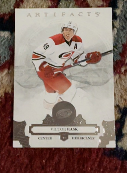 2017-18 Upper Deck Artifacts #13 Victor Rask — front