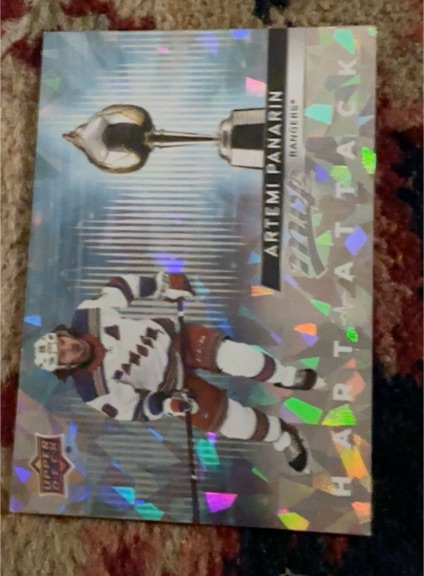 2021-22 Upper Deck MVP Hart Attack #HA-8 Artemi Panarin — front