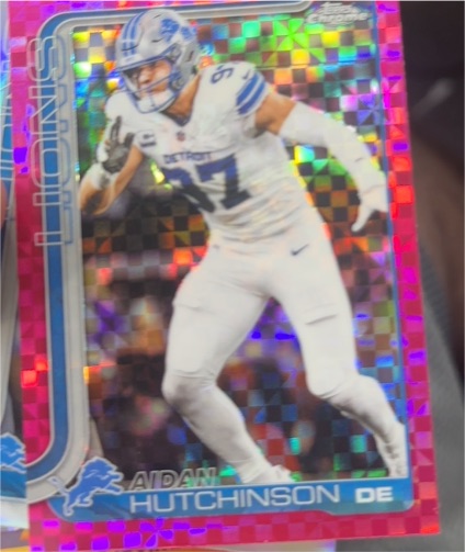 2025 Topps Chrome #104 Aidan Hutchinson — front