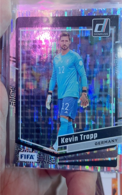 2023-24 Donruss Soccer #32 Kevin Trapp — front