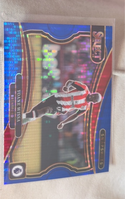 2023-24 Panini Select EPL #4 Equalizers Yoane Wissa — front